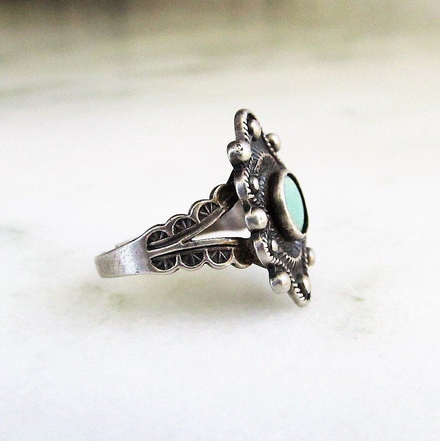 Vintage Navajo Green Turquoise Sterling Silver Fred Harvey Era Ring Split Shank ETC5063 - Image 3