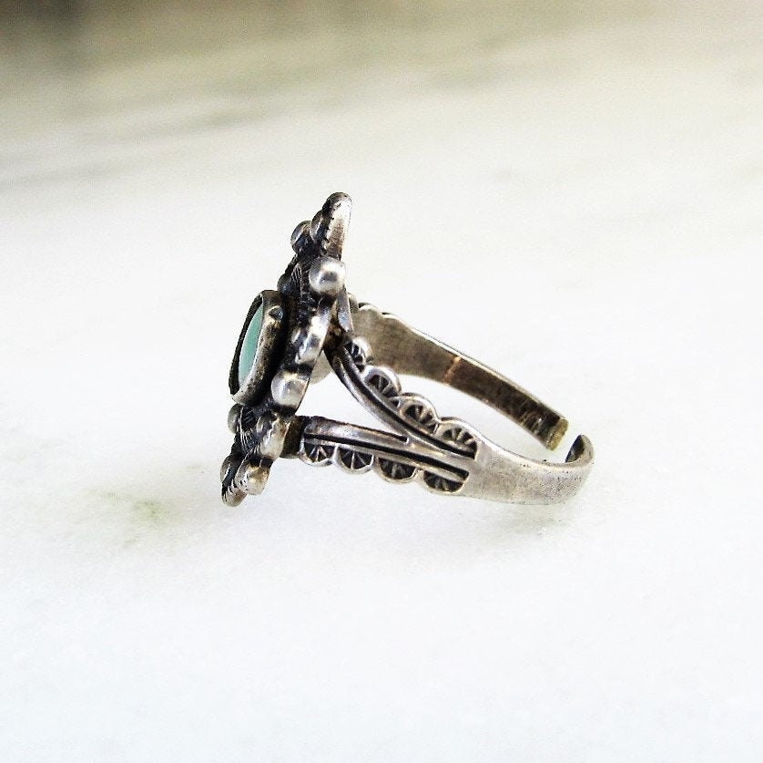 Vintage Navajo Green Turquoise Sterling Silver Fred Harvey Era Ring Split Shank ETC5063 - Image 5