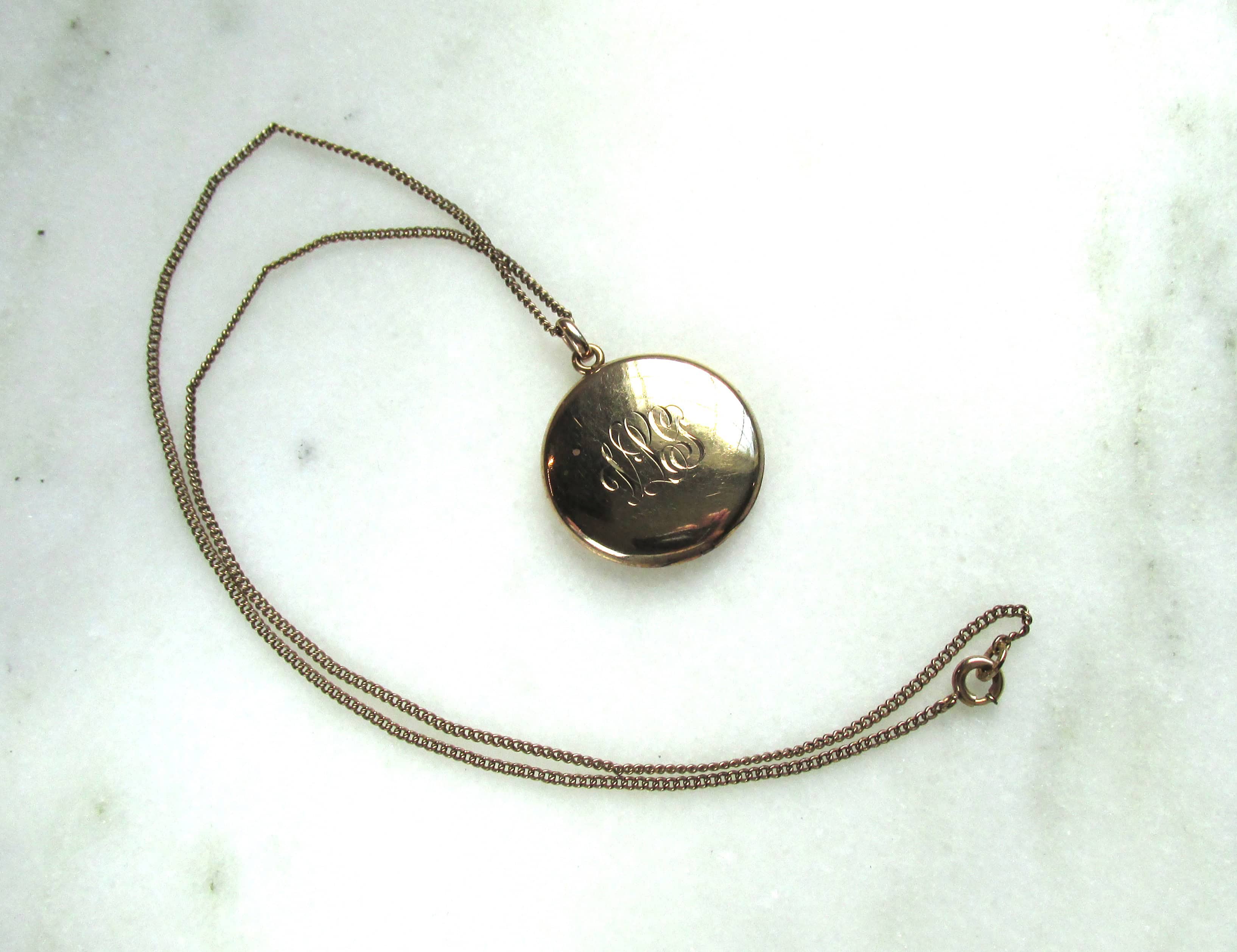 Antique Gold-Filled Round Monogram Locket Necklace ETC10581