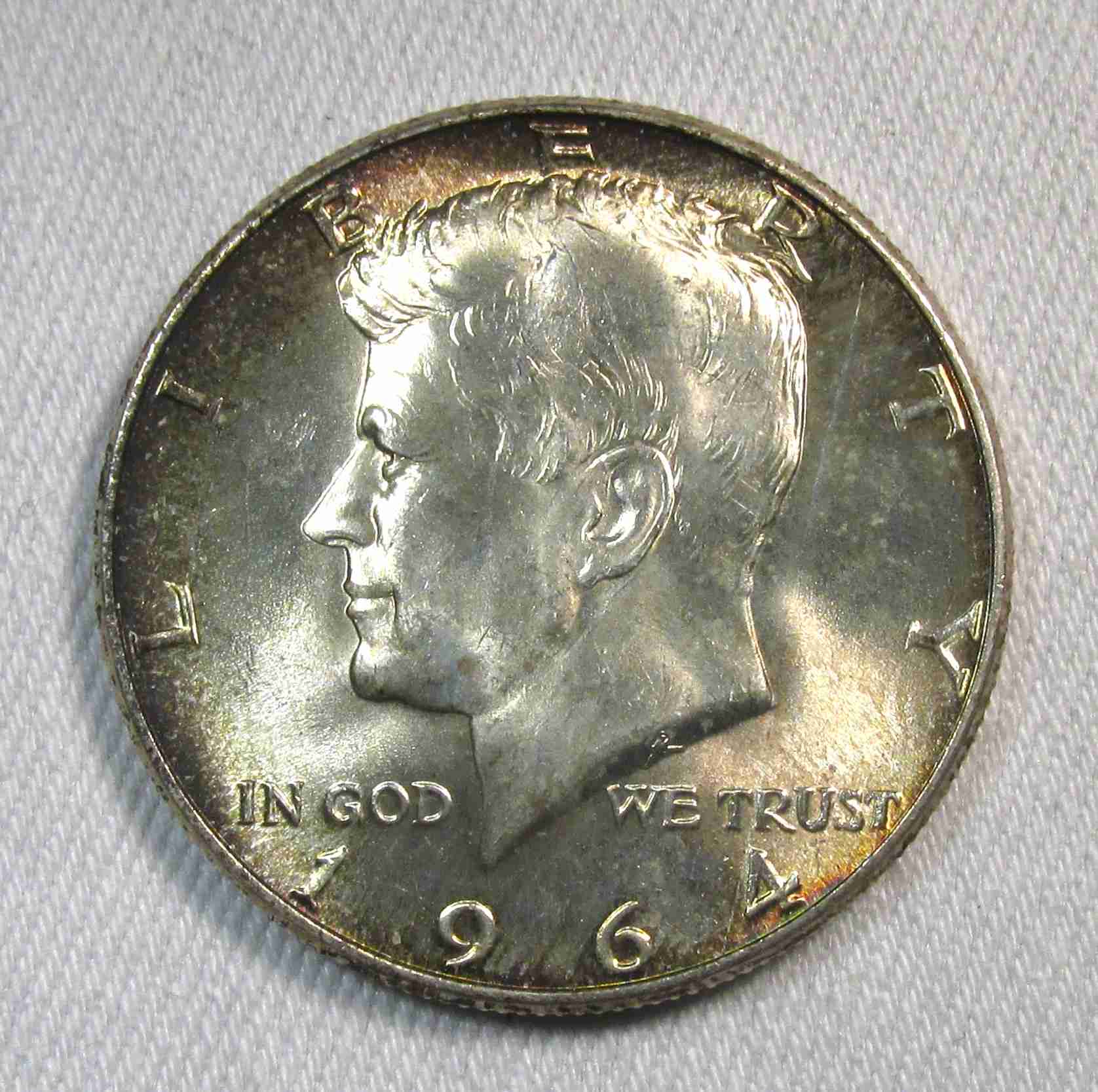1964 Silver Kennedy Half Dollar VCH UNC Coin AT595