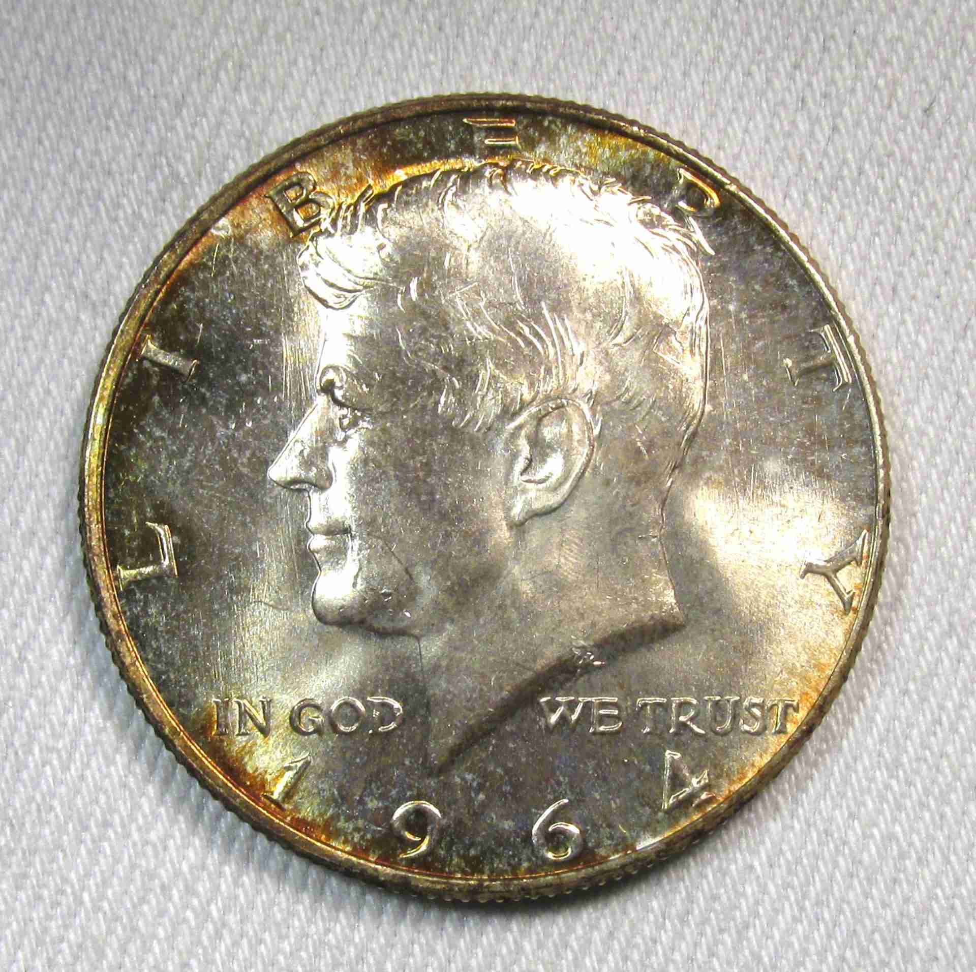 1964 Silver Kennedy Half Dollar VCH UNC Coin AT823