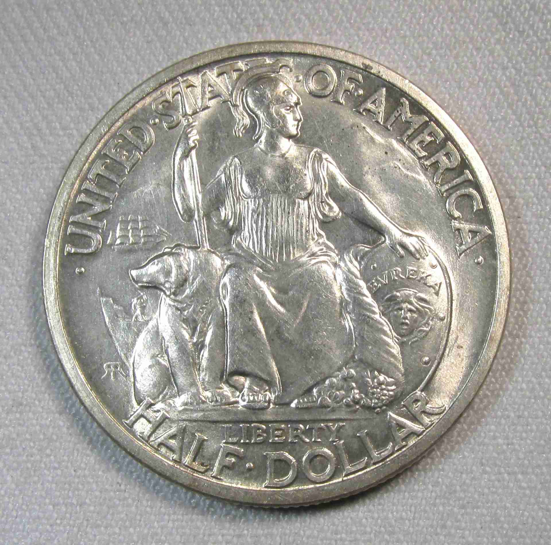 1935-S San Diego Commemorative Silver Half Dollar VCH UNC Coin AU147