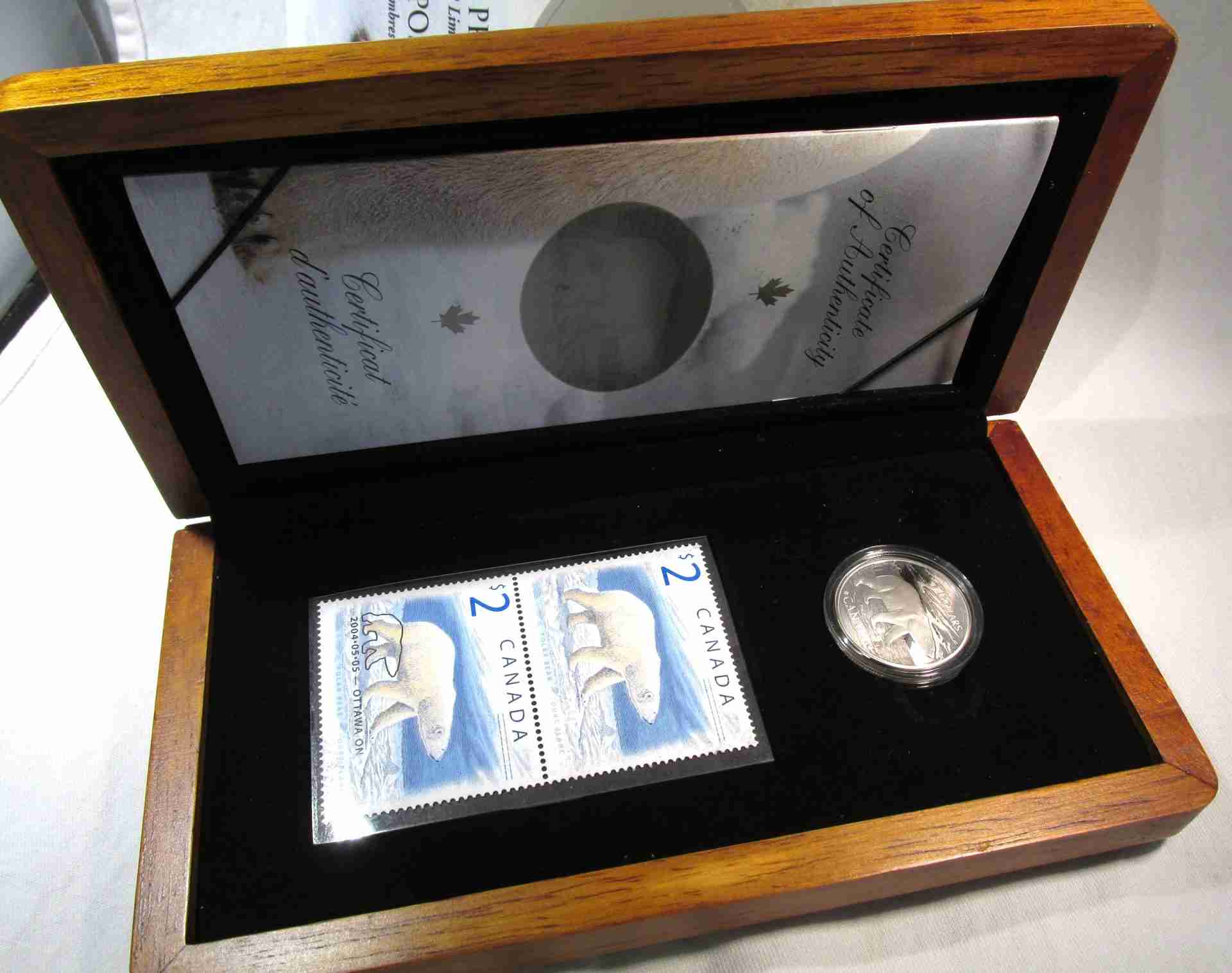 2004 Canadian $2 .925 Silver 8.9g The Proud Polar Bear Stamp & Coin Set OGP AU231